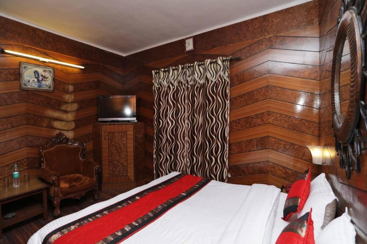 Goroomgo Ankur Lake View Mall Road Nainital - Prime Location With Luxury Room Extérieur photo