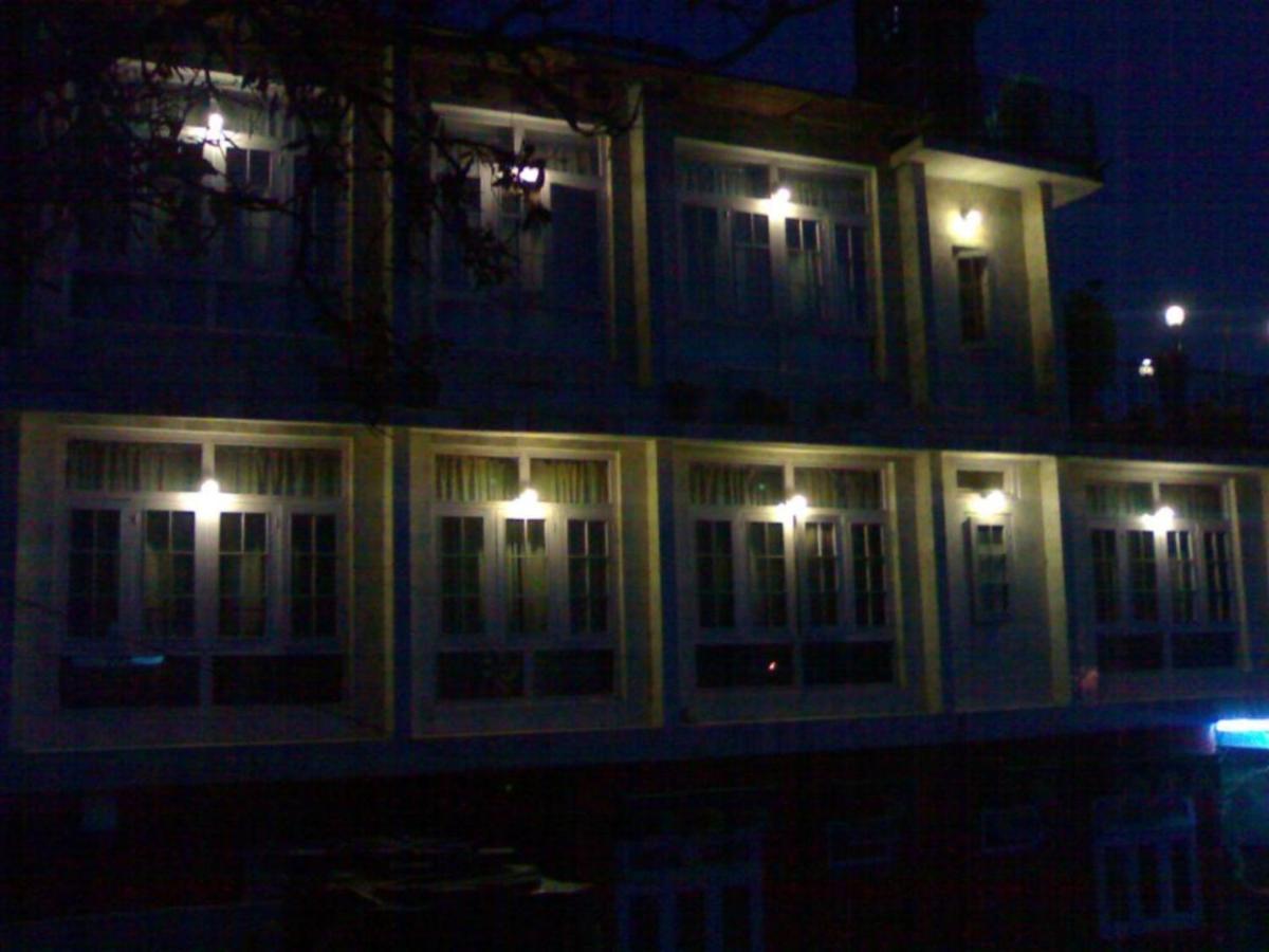 Goroomgo Ankur Lake View Mall Road Nainital - Prime Location With Luxury Room Extérieur photo