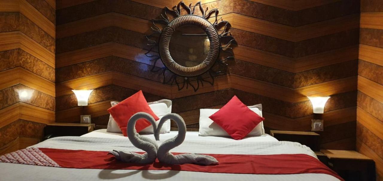Goroomgo Ankur Lake View Mall Road Nainital - Prime Location With Luxury Room Extérieur photo