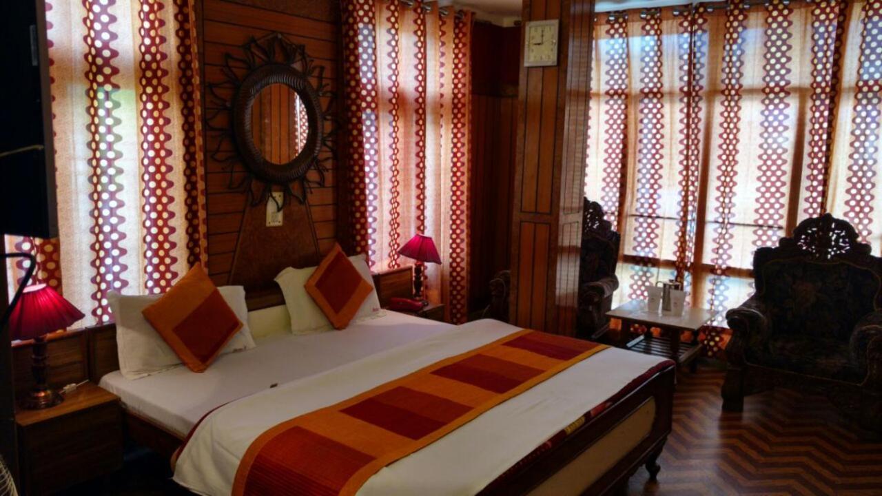 Goroomgo Ankur Lake View Mall Road Nainital - Prime Location With Luxury Room Extérieur photo
